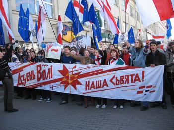 Belarus Freedom Day 2026: mass protests in Warsaw highlight ongoing fight for democracy