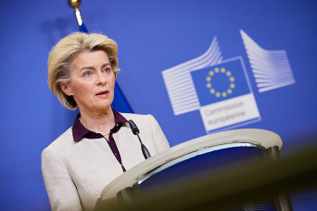 Elections 2024: Von der Leyen warns of far-right threat to Europe at final rally